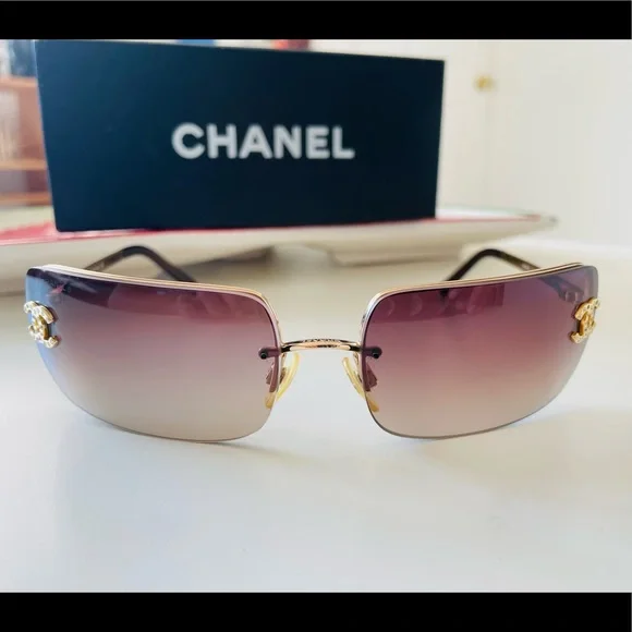 RARE π Vintage Chanel Rimless Purple gold sunglasses - Picture 6 of 14